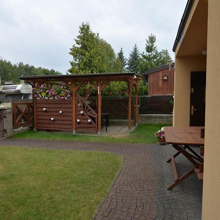 Pokoje Goscinne U Basi Mielno  Exterior photo